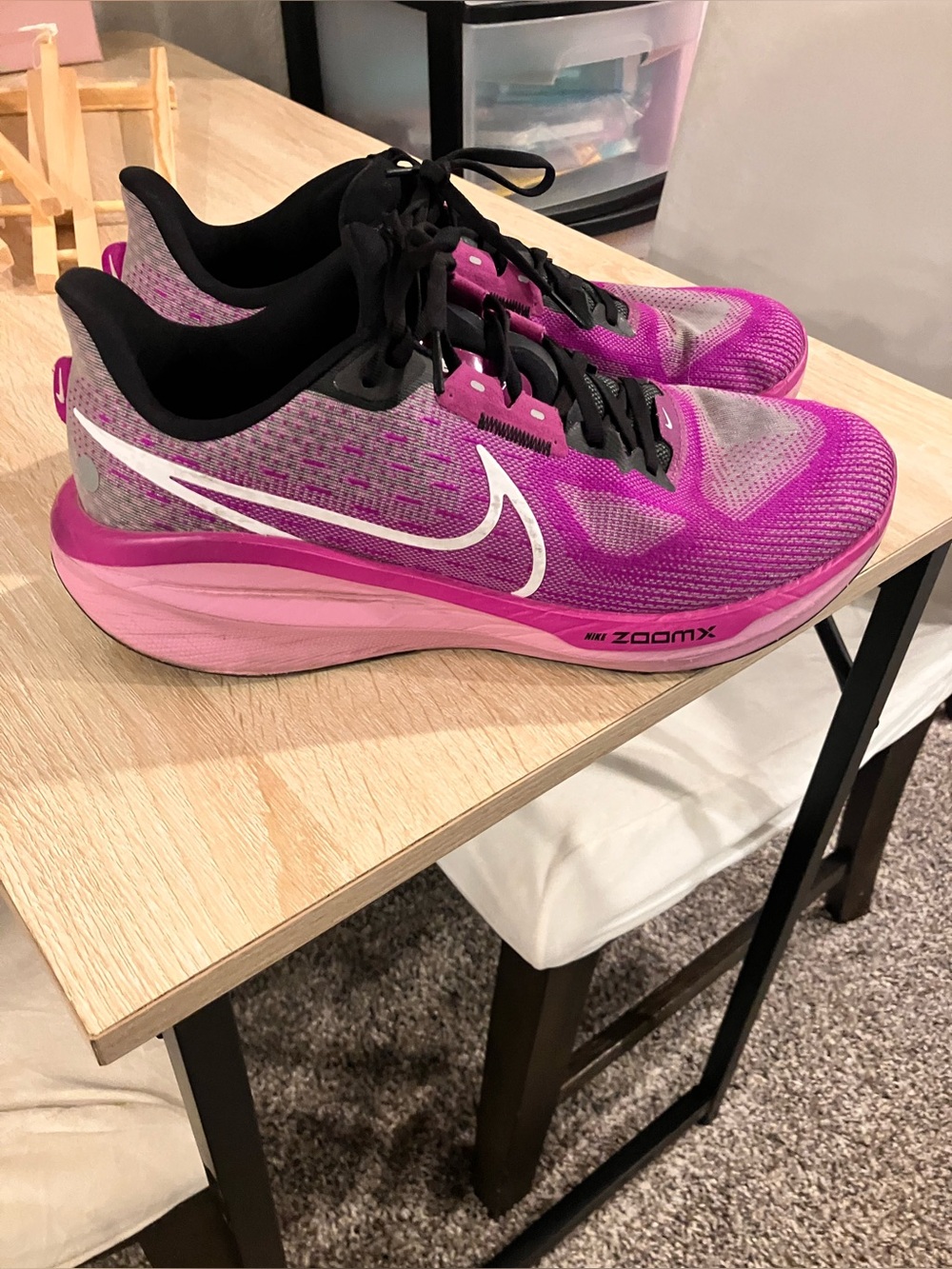 Nike Vomero 17 men’s running shoes - size 11
